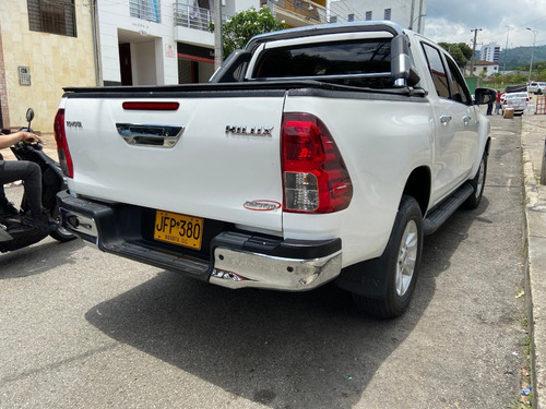 Toyota Hilux 2.4l 4x4