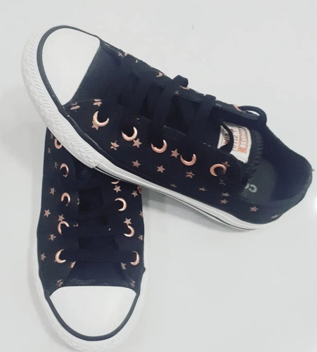 Zapatillas Converse Negra Estrellas Doradas Impecables 31.5 | MercadoLibre