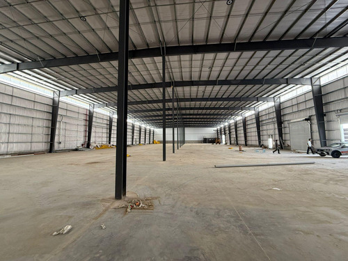 Excelente Nave Industrial Y Logística A Estrenar En El Parque Industrial Ruta 6