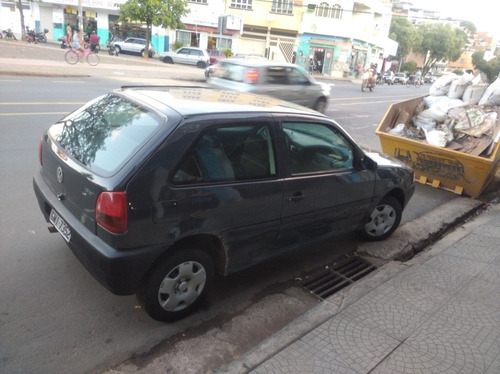 Imagem 2 de 5 de Volkswagen Gol 2003 1.0 Special 2p Gasolina
