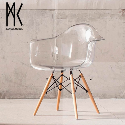 Set De 2 Sillas De Acrílico Transparente Eames Modelo Turín