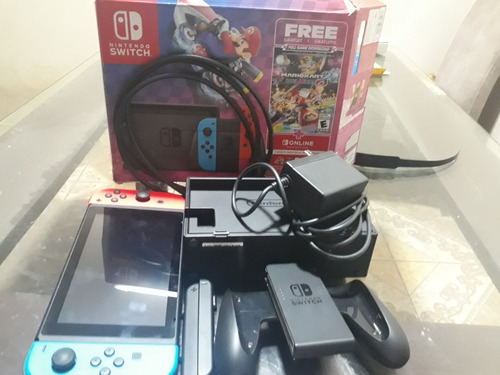 Nintendo Switch: Consola Y Accesorios 