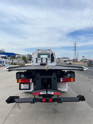Loresa Lm 270 Con Equipo De GrĂșa De Plataforma