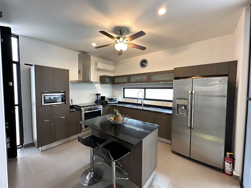 Casa De 3 Recamaras En Venta En Cholul, Mérida Yucatan