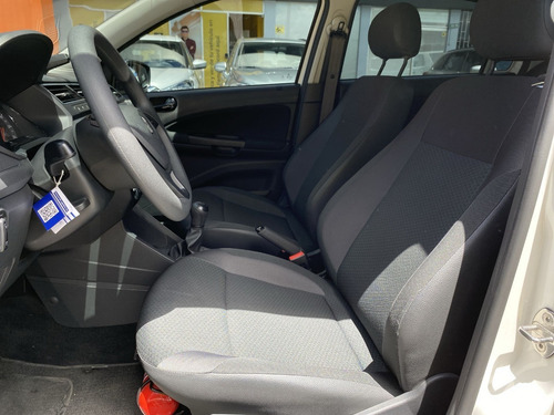Imagen 12 de 19 de Volkswagen Gol Comfortline 2021
