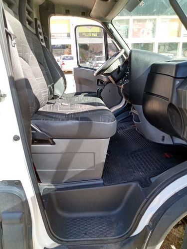 Iveco Daily 3.0 Furgon 55c16 H2 155cv 12.3m3 3300 2015