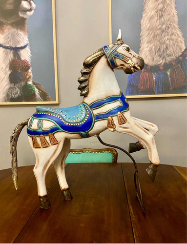 Caballo Antiguo De Madera Restaurado Por Artista. (Usado)