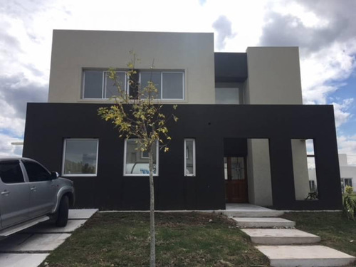 Casa En Venta En Tipas, Nordelta, G.b.a. Zona Norte