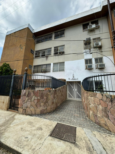 Se Vende Apartamento A Estrenar En Colinas De Guataparo
