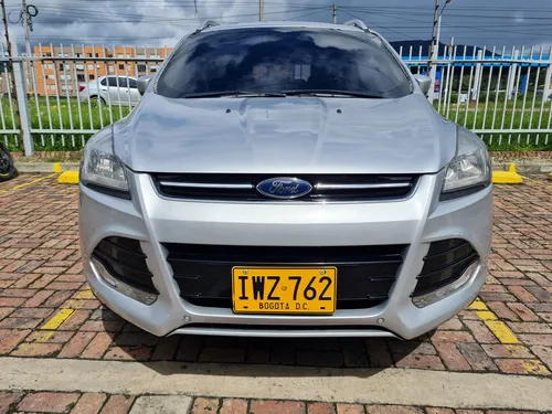 Ford Escape Titanium 2.0cc AT AA 4X4