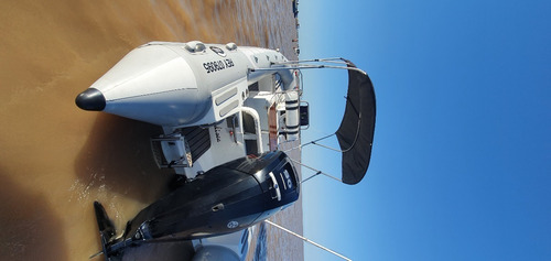 Semirrigido Kiel 560 Con Motor Mercury 90 Hp 4 T 2100 Cc
