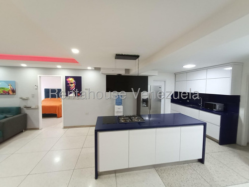25-23520 Amplio Apartamento En Venta En El Paraíso