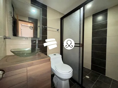 Vendo Apartamento En Itagui, A Una Cuadra Del Sena.