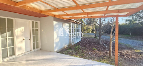 Casa En Venta De 4 Dorm. Camino Los Niches, En Curicó