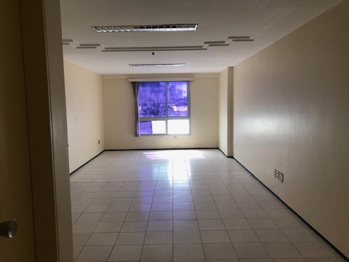 Conj. Comercial Para Alugar Na Cidade De Fortaleza-ce - L12856