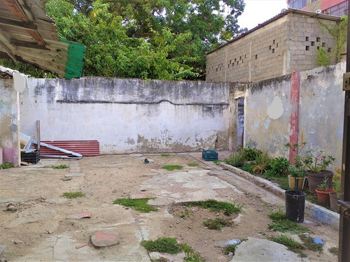 Imagen 5 de 8 de Terreno En Venta En Puerto La Cruz. Calle Anzoategui