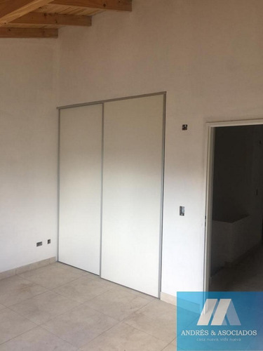 Imagen 12 de 24 de Venta Triplex, Muñiz