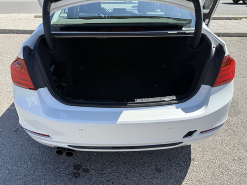 BMW Serie 3 2.0 328i Sedán Sport 245cv