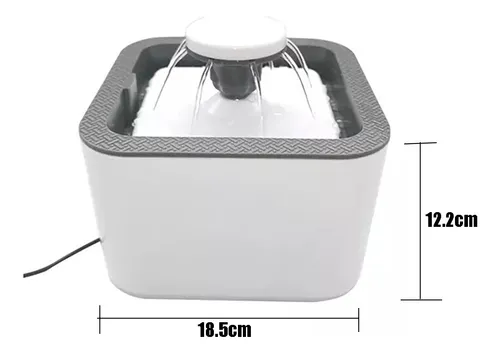 Fuente De Agua Bebedero Para Gatos Y Perros De 2.5 Litros