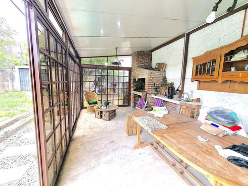 Imagen 10 de 14 de Venta Casa 2 Dormitorios Piscina Barbacoa - Mercado Modelo