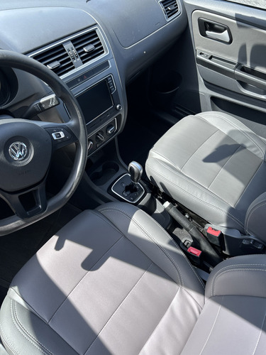 Volkswagen Fox 1.6 MSI TOTAL FLEX CONNECT 4P I-MOTION