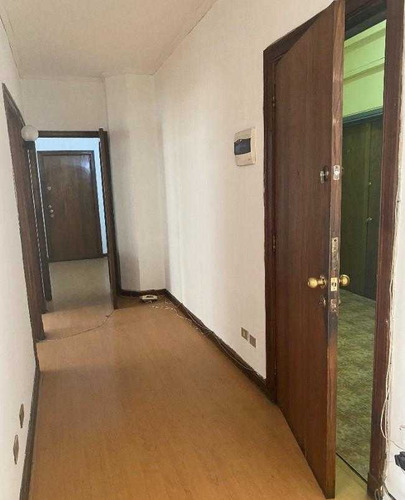 Oficina Ubicada En Huerfanos 812, Santiago Centro