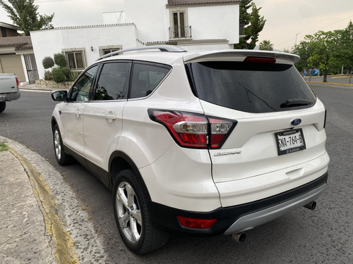 Ford Escape 2.5 Titanium At