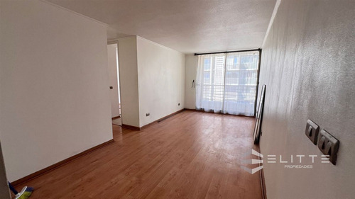 Departamento En Arriendo De Dos Dorm. Dos Baños En Santiago.