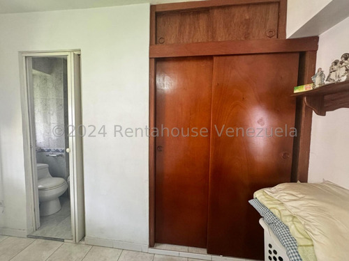 Km Apartamento (1 Nivel) En Venta En Colinas De Bello Monte, Distrito Metropolitano