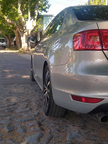 Volkswagen Vento 2.0 T Fsi Sportline Dsg 2011