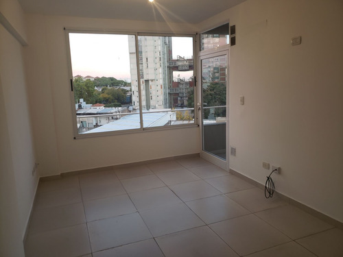 Alquiler Dpto 2 Amb Parque Patricios Balcón Vista Abierta