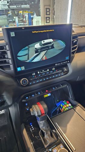 Toyota Sequoia