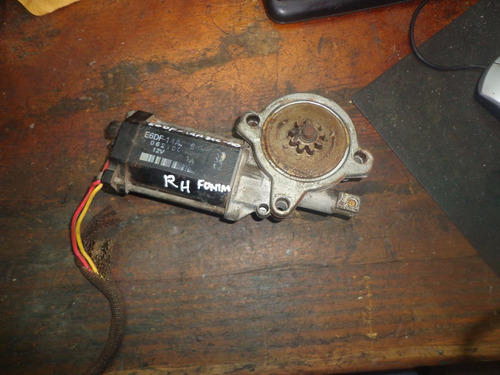 Vendo Motor De Regulador Ventana De Taurus, # E6df-14a366-ab