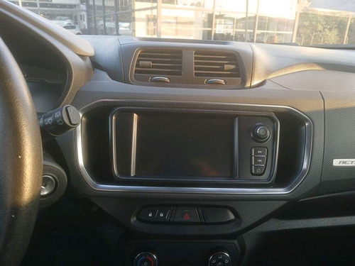 Chevrolet Spin 1.8 ACTIV 8V FLEX 4P AUTOMÁTICO