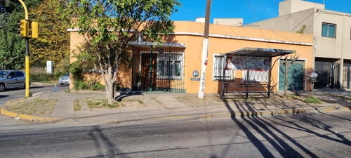 Esquina Comercial En Moreno