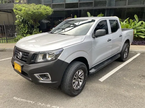 Nissan NP300 Frontier 2.5 Mt 4x2 2019