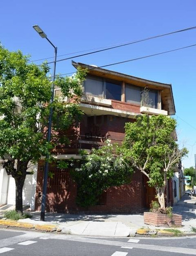 Imagen 14 de 15 de Oportunidad !!! Venta Casa 4 Amb Pompeya Quincho Garage
