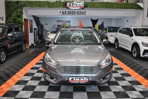 Ford Focus Focus Hatch Titanium 2.0 PowerShift