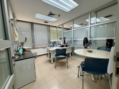 Oficina En Venta Campo Alegre 25-23726