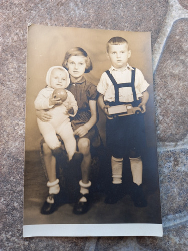 Antigua Fotografia Europea Niños Juguetes 1956