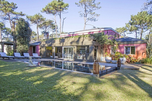 Laguna Blanca Casa De 4 Dormitorio En Venta Manantiales Punta Del Este- Ref: 74