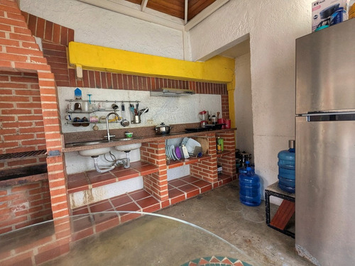 Town House En El Bosque, Res. Trapiche A, 80% Remodelado (m.s)