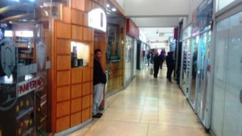 Imagen 2 de 7 de Local Comercial En Alquiler Urb. La Candelaria C-19439