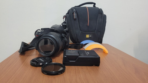 Camara Nikon D3100 Lente Estuche, Accesorios Y Caja Original