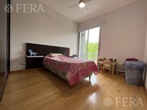 Imagen 16 de 24 de Venta Casa 6 Ambientes Con Jardín, Cochera, Galería Y Fondo Libre Con Piscina En Club Miralagos 1 (30692)