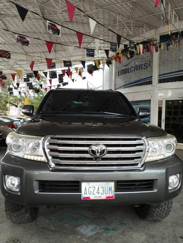 Imagen 2 de 10 de Toyota Land Cruiser