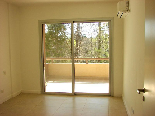 Imagen 10 de 21 de Impecable Departamento De Dos Ambientes Con Vista A La Laguna En Villa Del Lago - Pilar