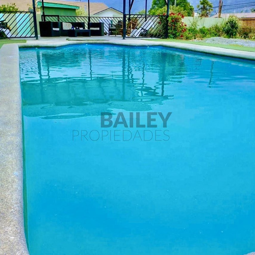 Casa En Venta En Olmué Con Piscina Y 2 Quinchos