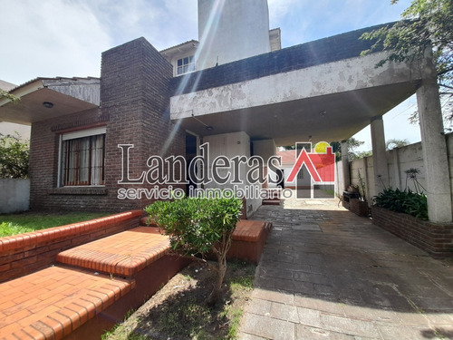 Imagen 25 de 30 de Casa 4 Amb + Depto 2 Amb -- Lote Propio - Excelente Ubicación