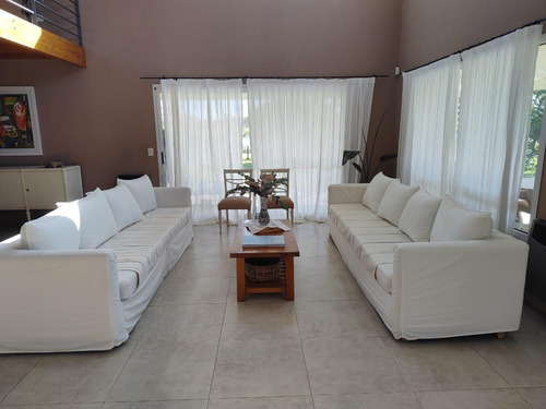 Casa En Alquiler Termporario En Club De Campo La Elina, Luján